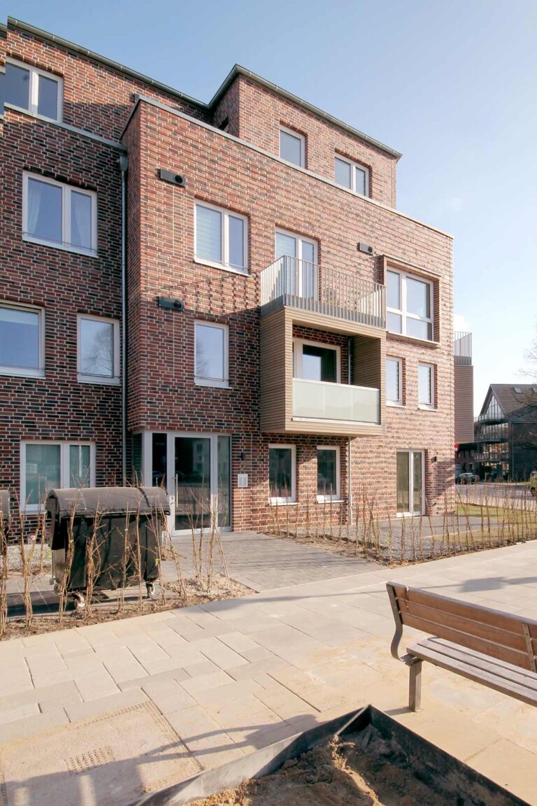 Eingangsbereich KFW-40 Mehrfamilienhaus in Hamburg-Langenhorn KFW-40 Mehrfamilienhaus in Hamburg-Langenhorn Eingangsbereich
