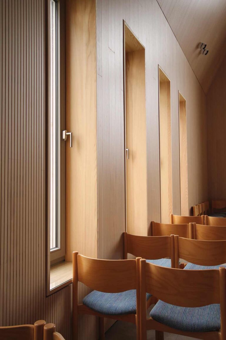 Sitzreihen in Kirche, Kirchliches Gemeindezentrum Hasloh Kirchliches Gemeindezentrum Hasloh, Sitzreihen in Kirche