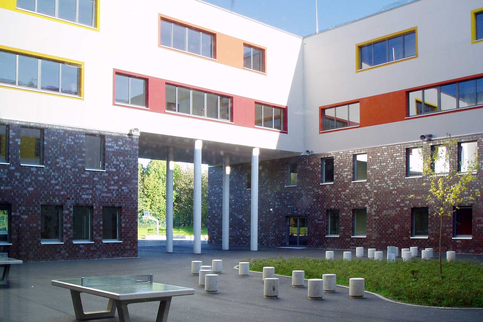 Innenhof: Schulneubau als PPP Projekt