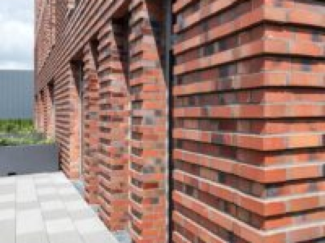Fassadendetail Wirtschaftlichkeitsberechnung Immobilien Foto Fassadendetail, Fotograf Karsten Knocke